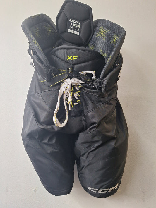 CCM XF pelihousu koko Sr L
