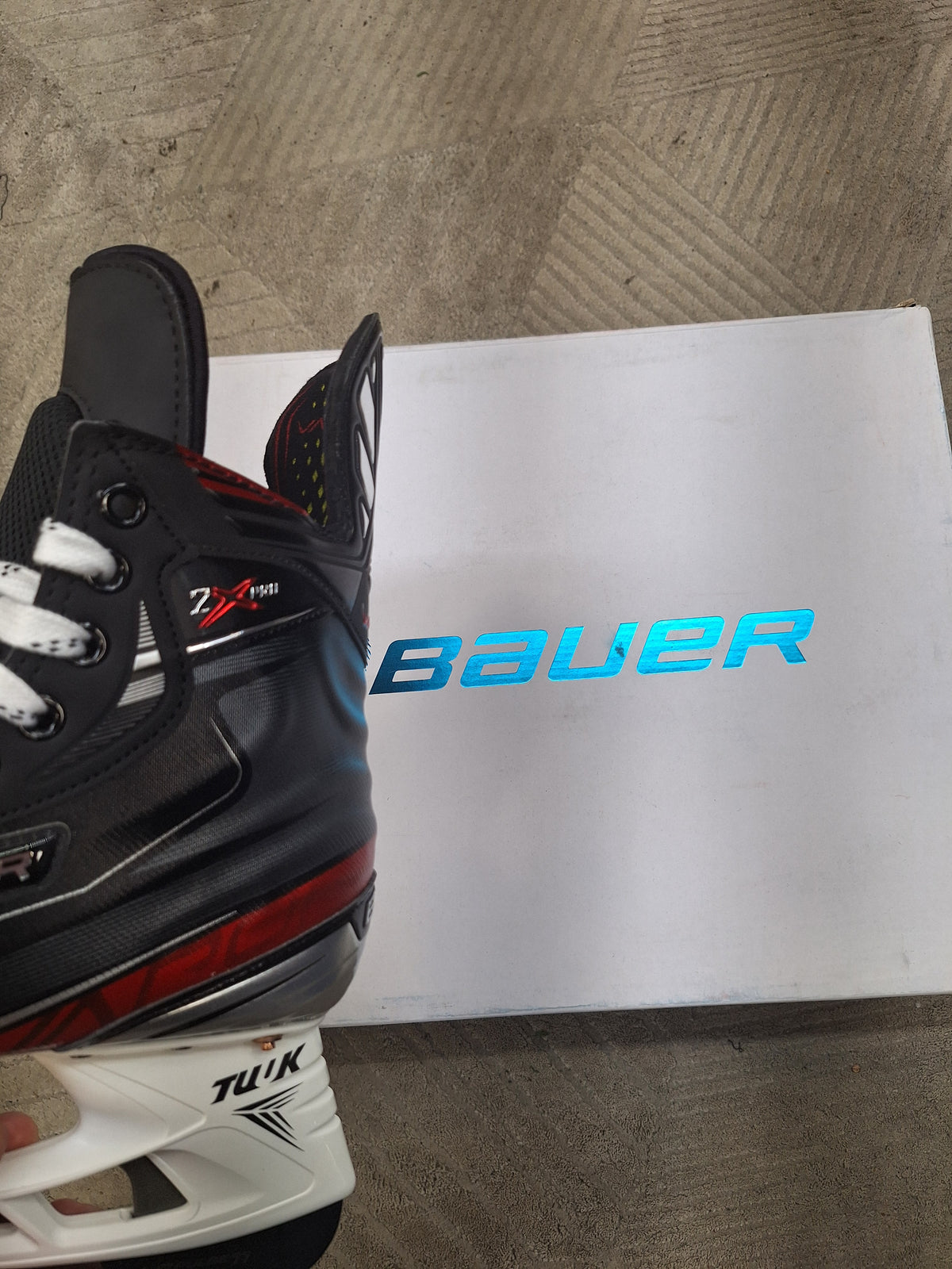 Bauer 2XPro koko 9 1/2 = 45
