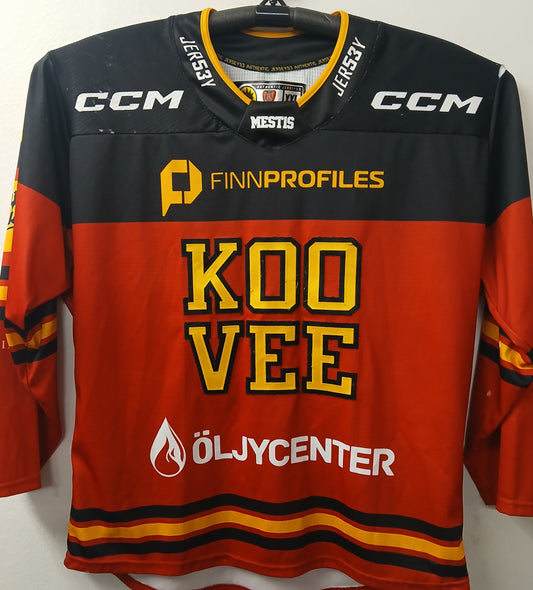 KooVee. Mestiskauden pelattu pelipaita. "Hällfors"