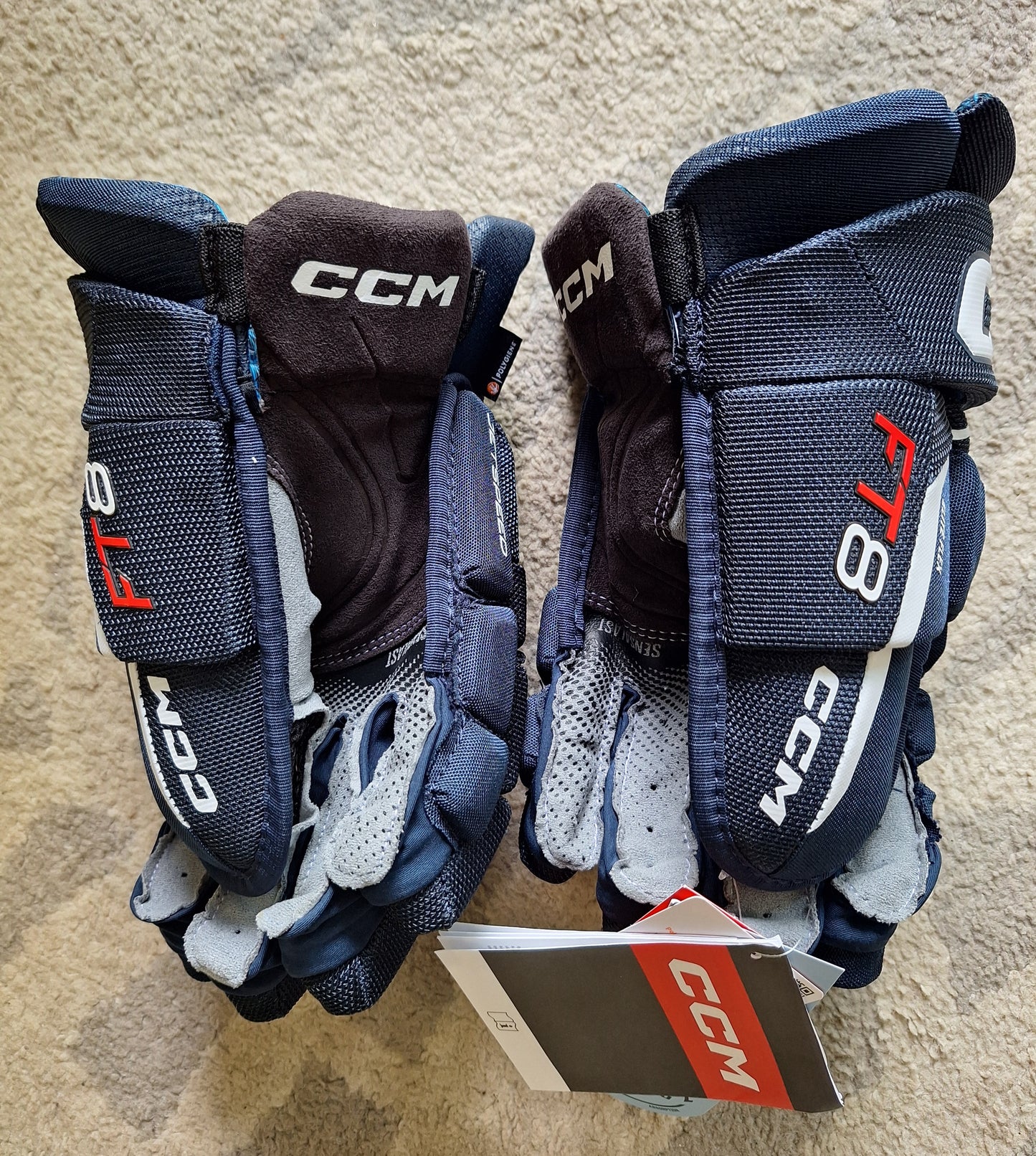 CCM FT8 navy koko 14