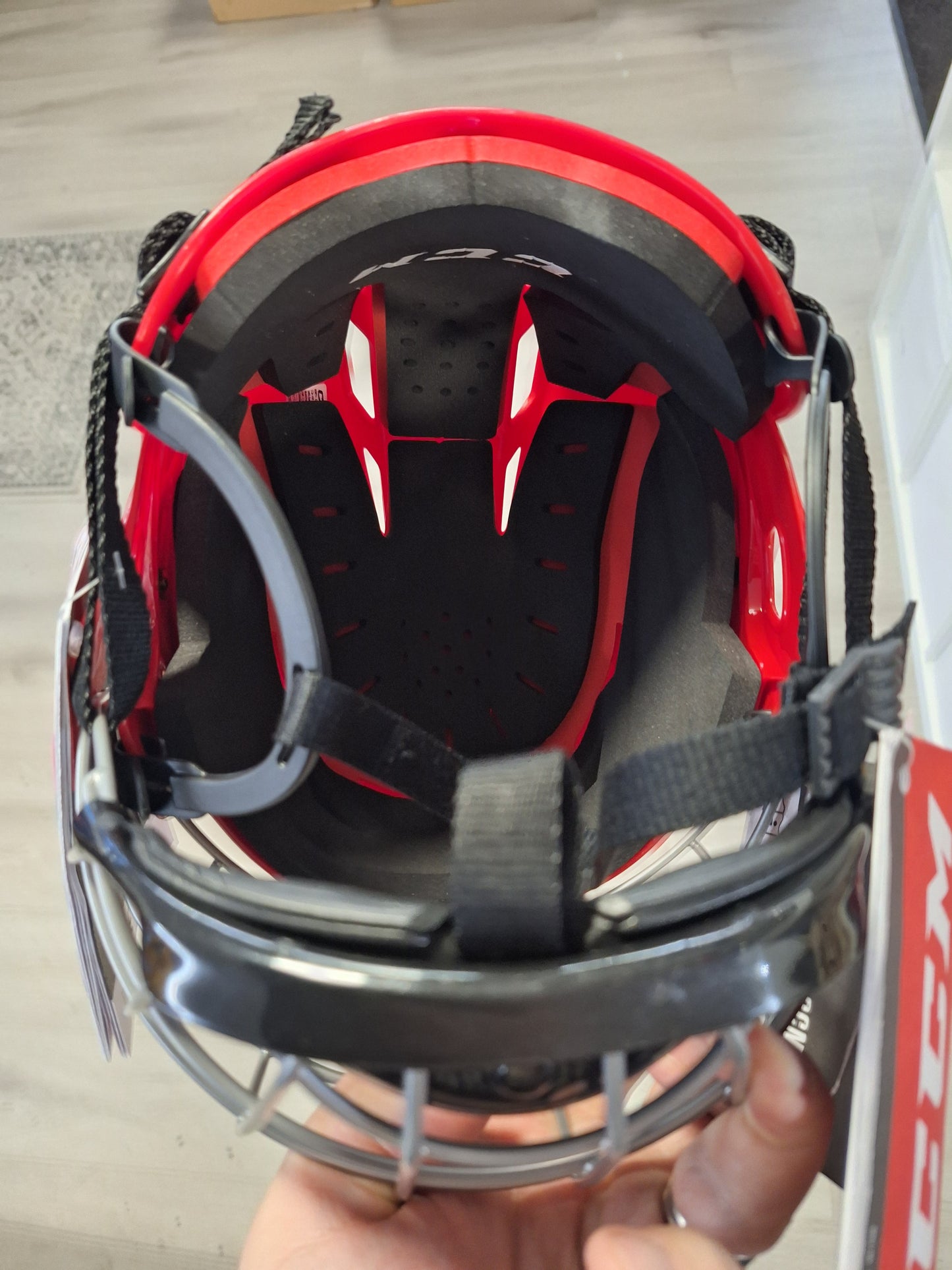 CCM 50 uusi kypärä