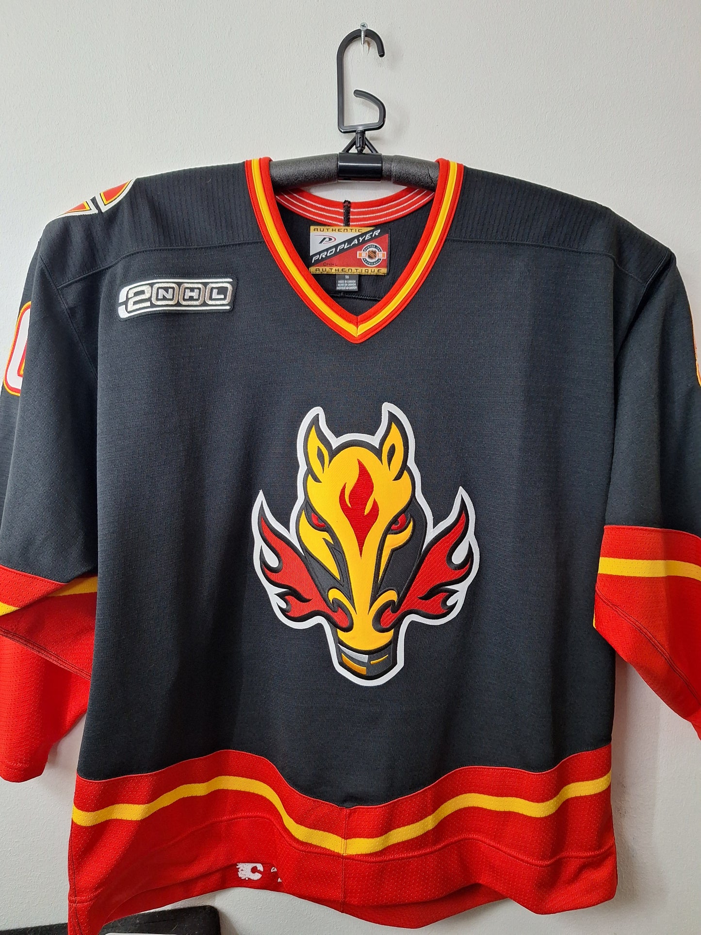 NHL paita Flames Torgaev koko 56 pelattu.