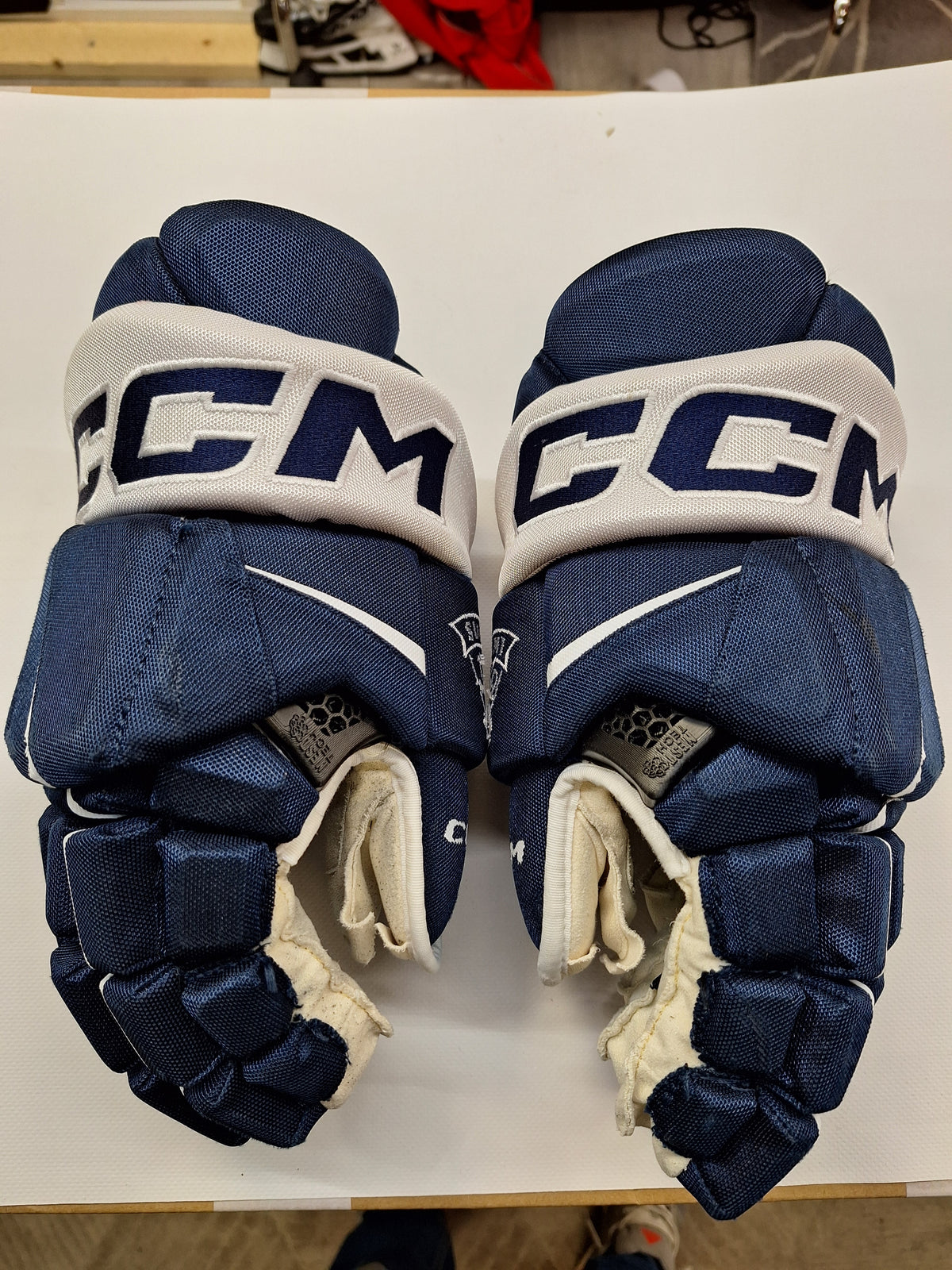 CCM pro pelihanskat koko 14" käytetyt kunto ok