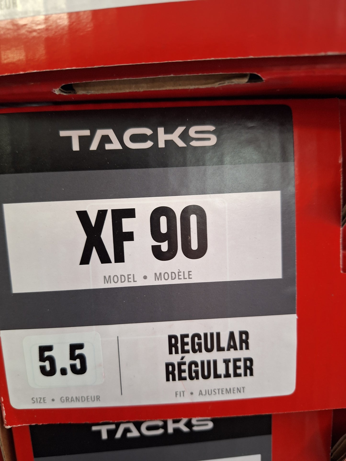 CCM XF90 Int koko 5.5 = 39 lesti Regular