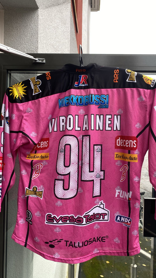 Jere Virolaisen Pahalammen Liigapaita XL