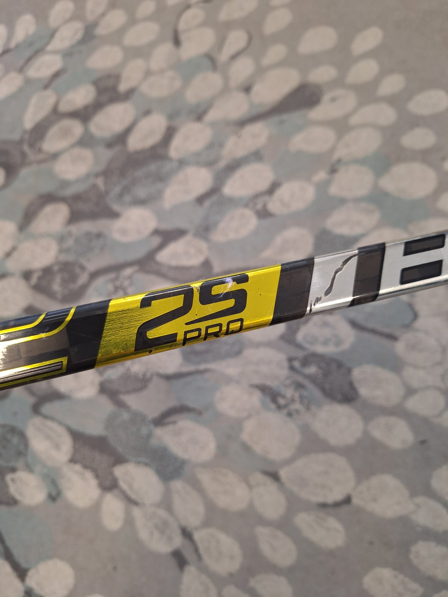 Bauer 2SPro 82Flex ( Filppula) käytetty kunto ok ( pitkä maila )