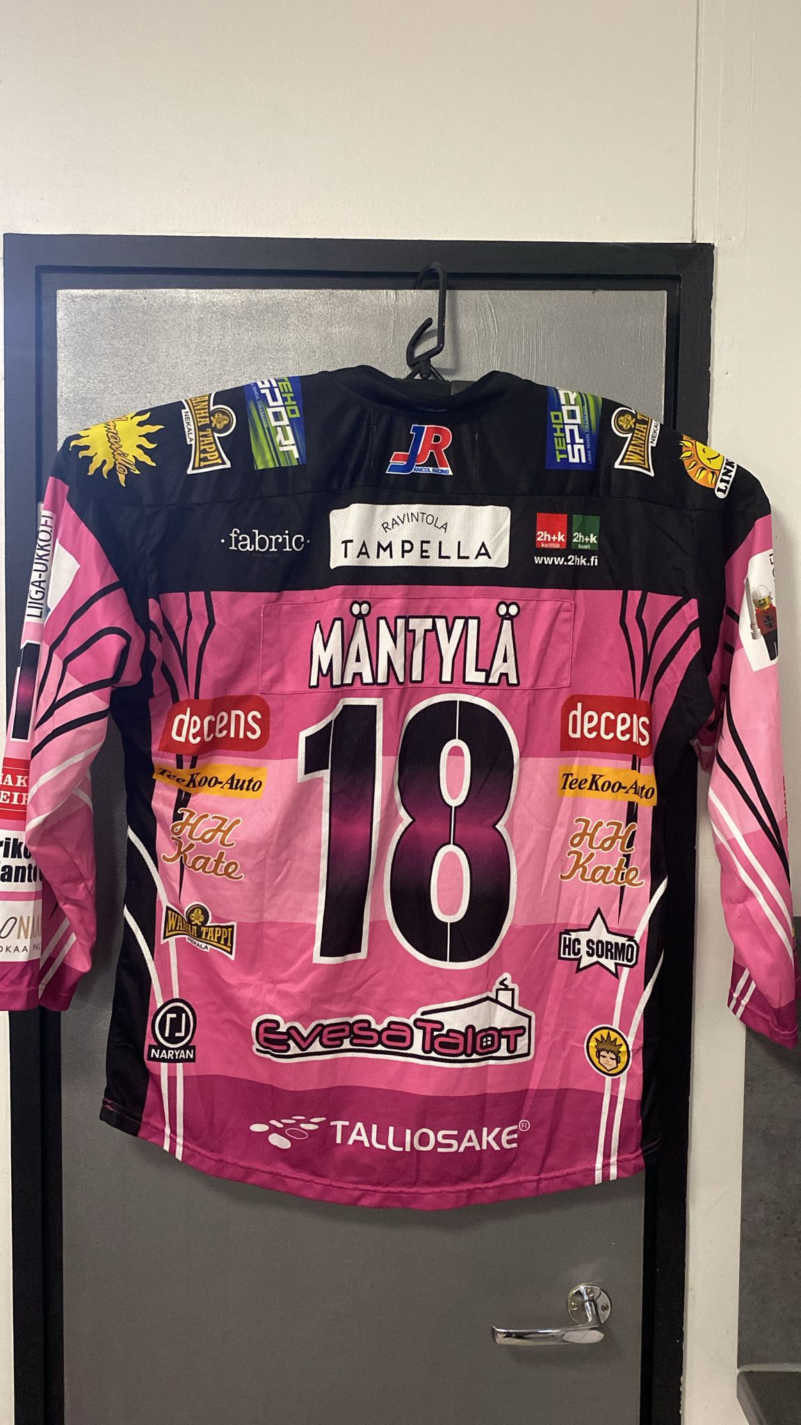 Tuukka Mäntylän Pahalampi pelipaita koko L