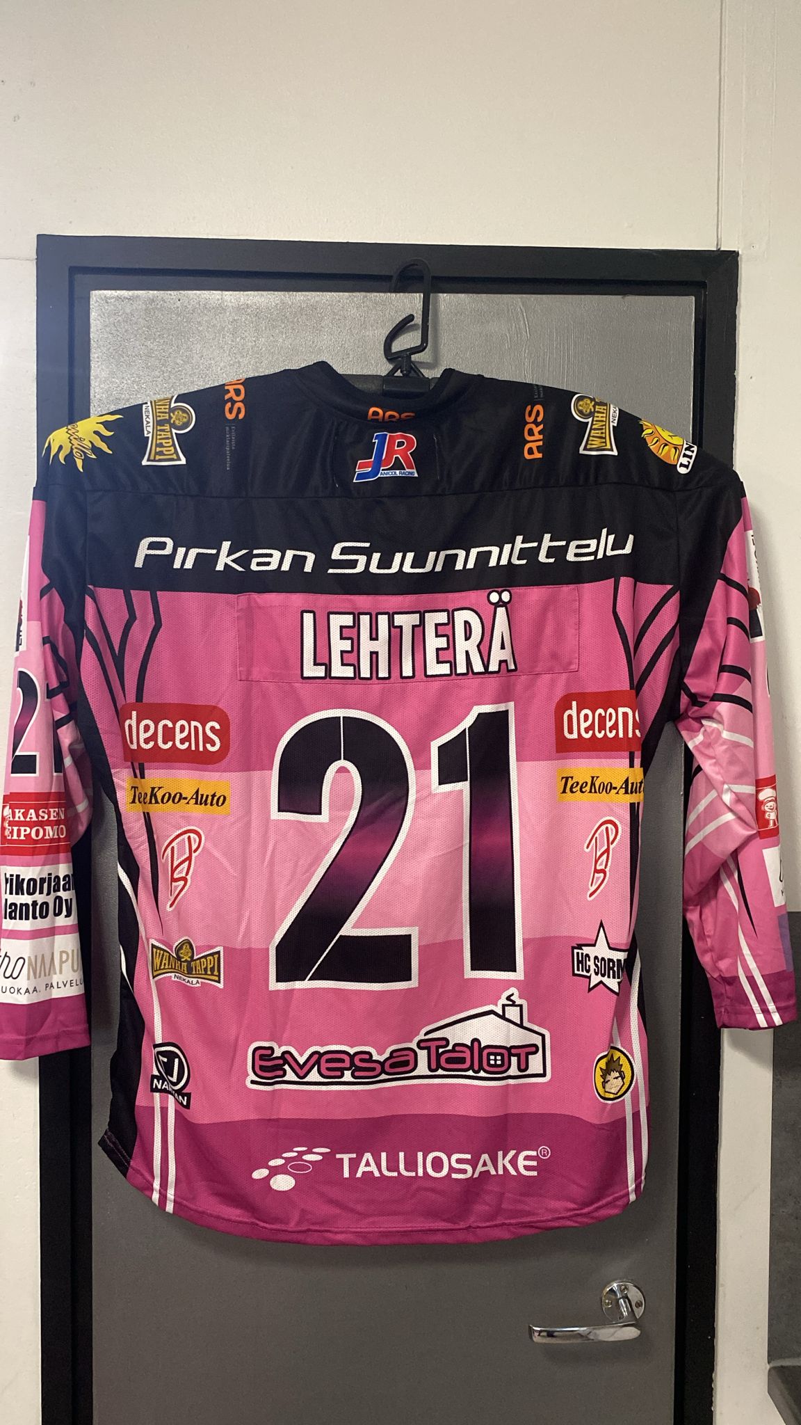 Lehterä Pahalampi pelipaita käyttämätön koko XL