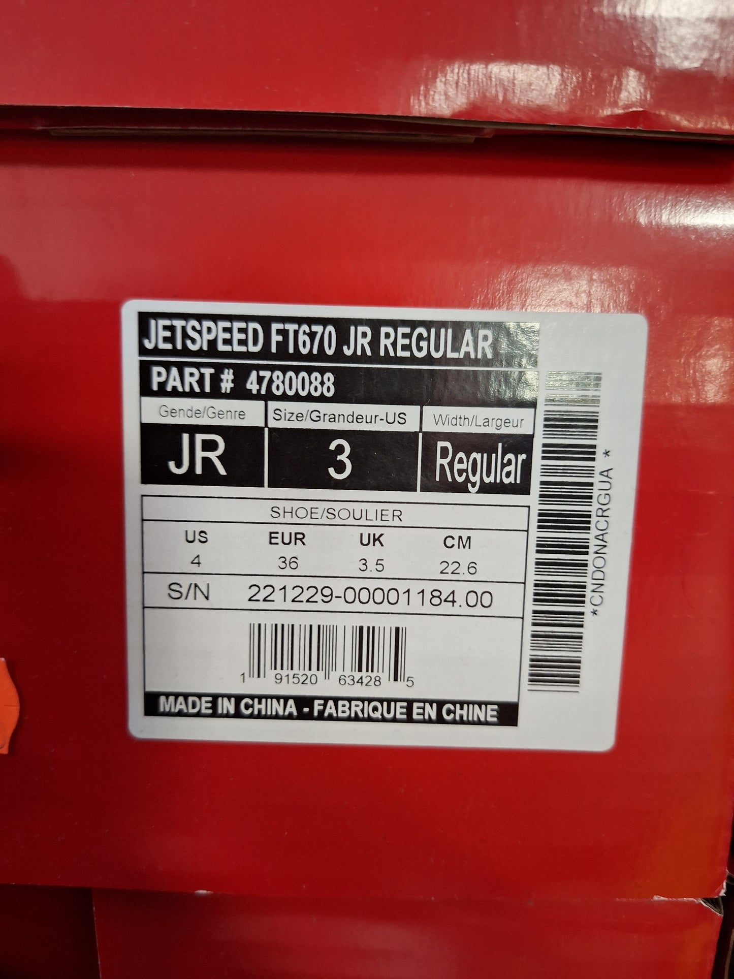 CCM FT670 JR koko 3 = 36 Regular