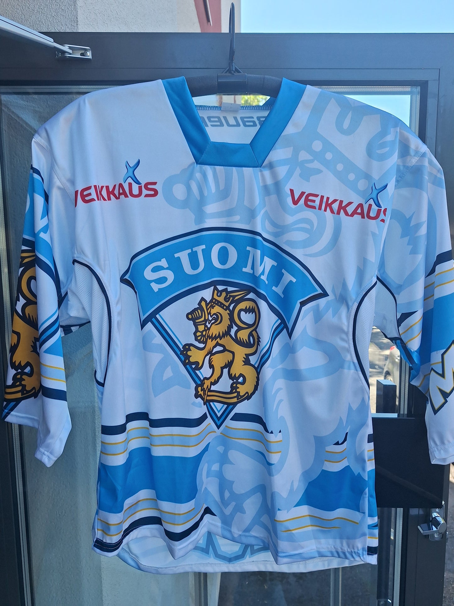 Rullakiekko Suomi pelipaita Mertanen koko L
