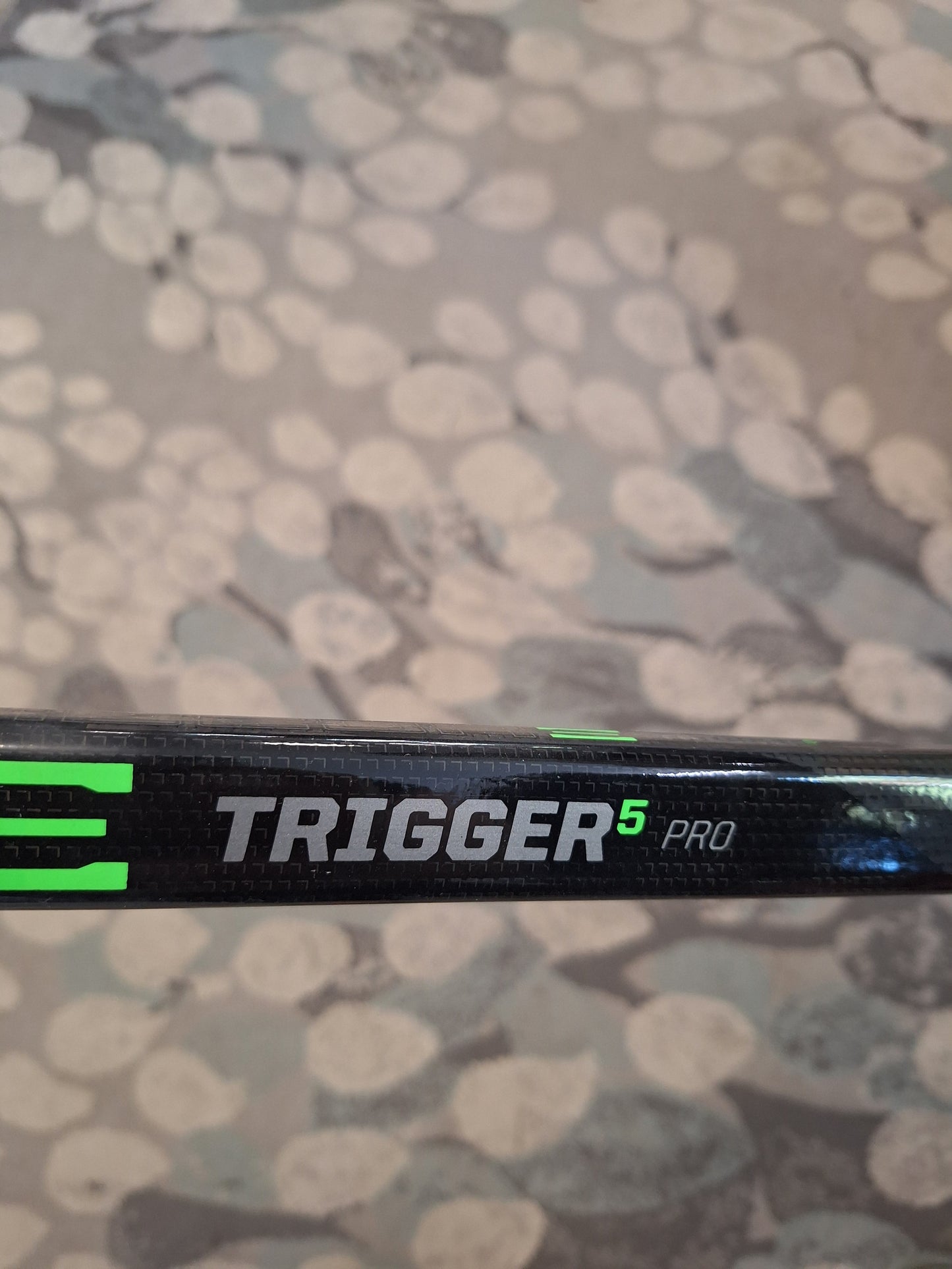 CCM Trigger5 Pro right 120flex normi lapa ( löytyy 4kpl )