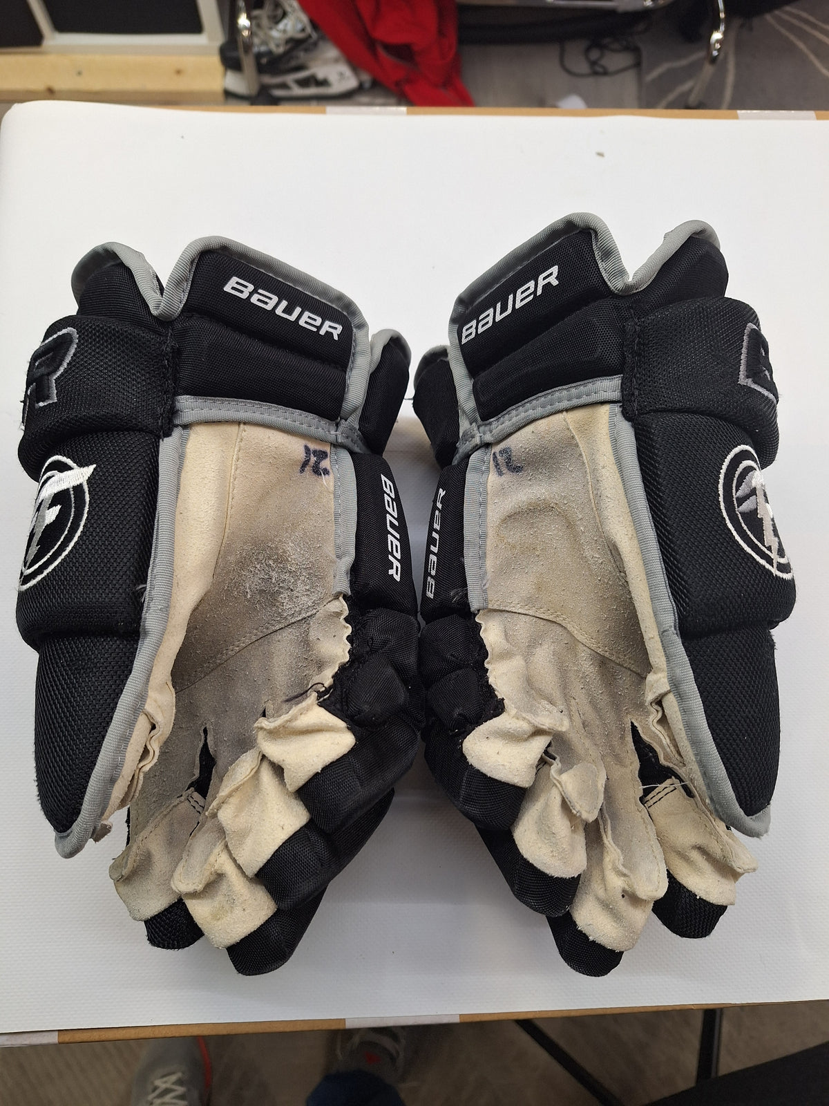 Bauer Pro hanskat koko 14" käytetty