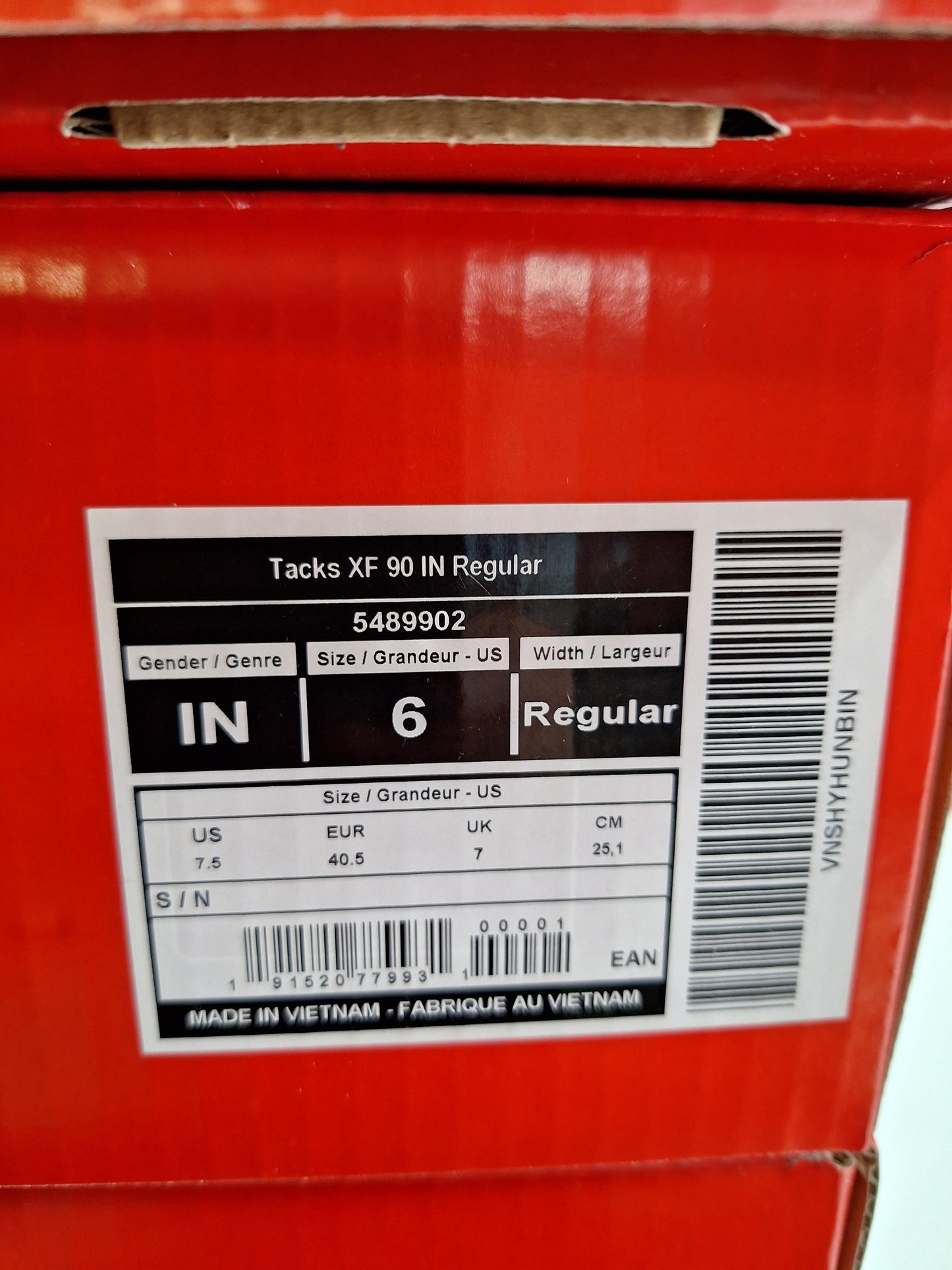 CCM XF90 Int koko 6 = 40.5 lesti Regular