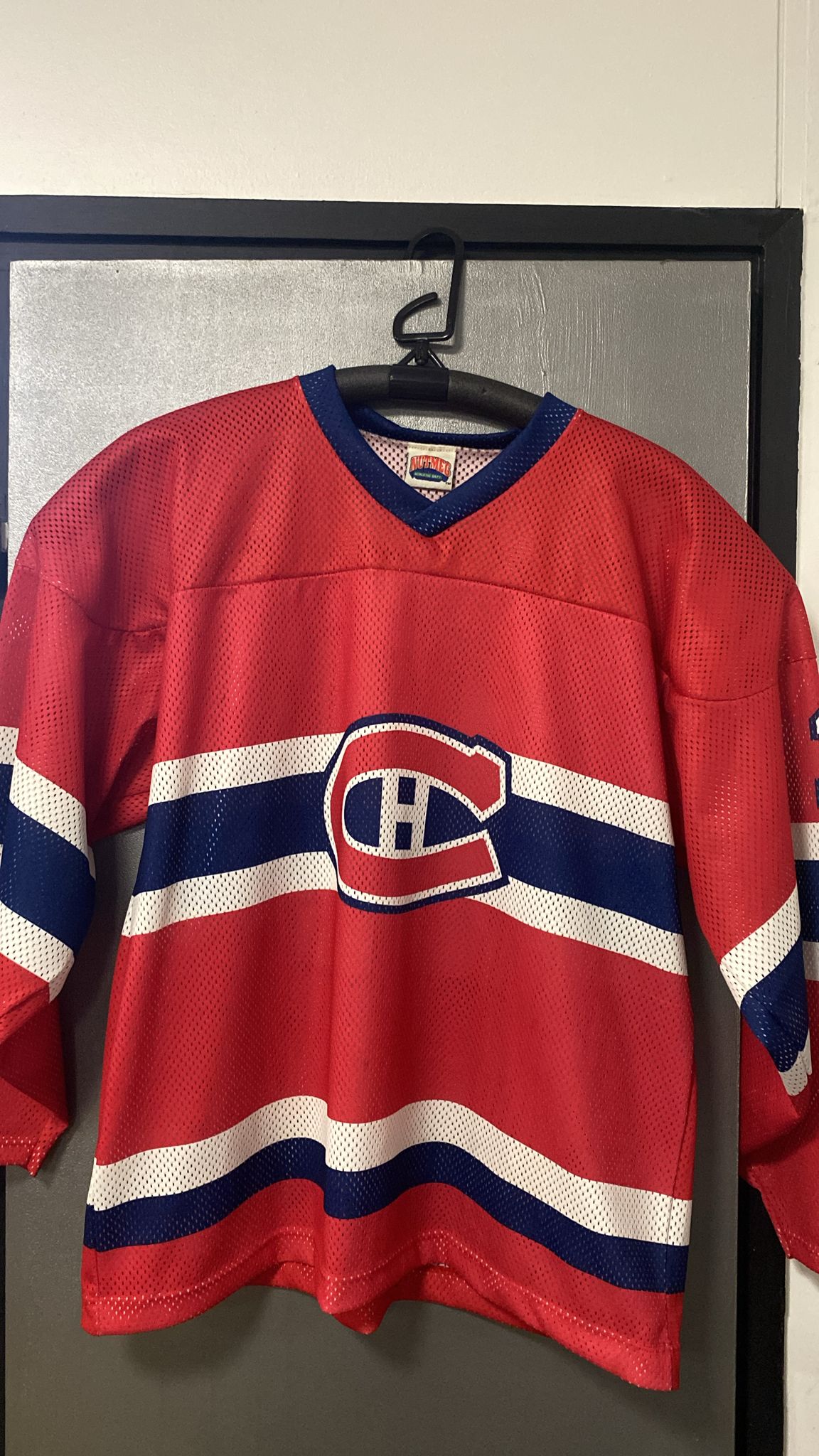 Koivun fanipaita paidassa koko XXL mutta todellisuudessa noin Sr M.