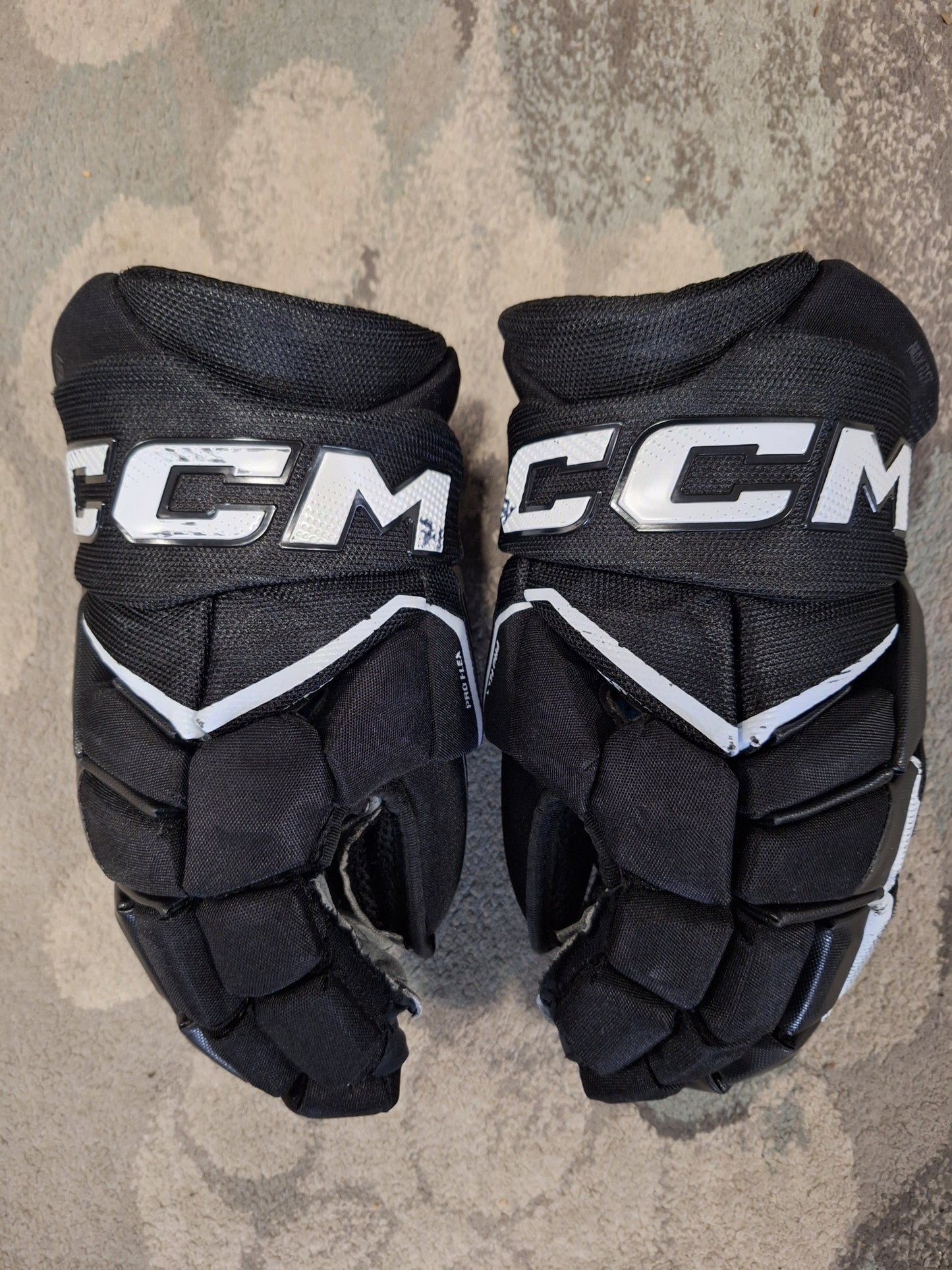 CCM FT8 Pro koko 14 kunto hyvä