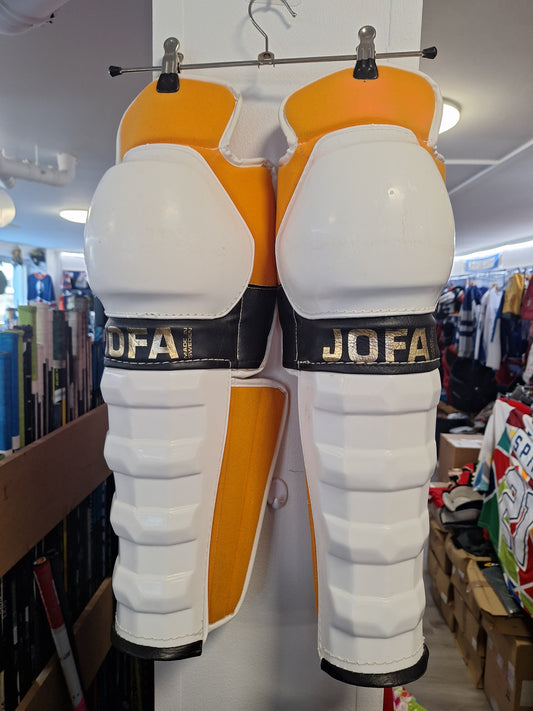 Jofa polvisuojat historian havinaa! Aikuisten koko 15.