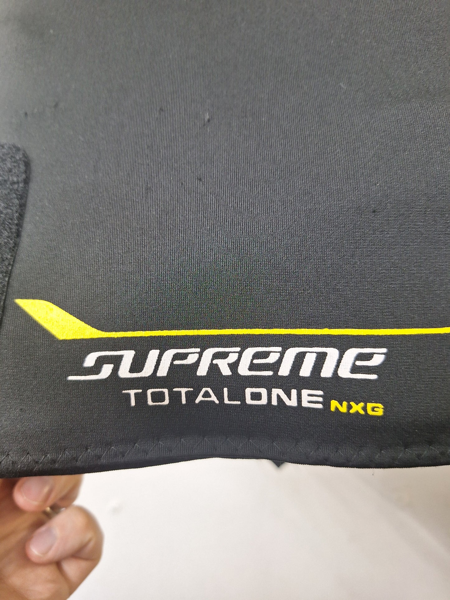 Bauer supreme totalone NXG koko XL ( 1 kerran käytetty )