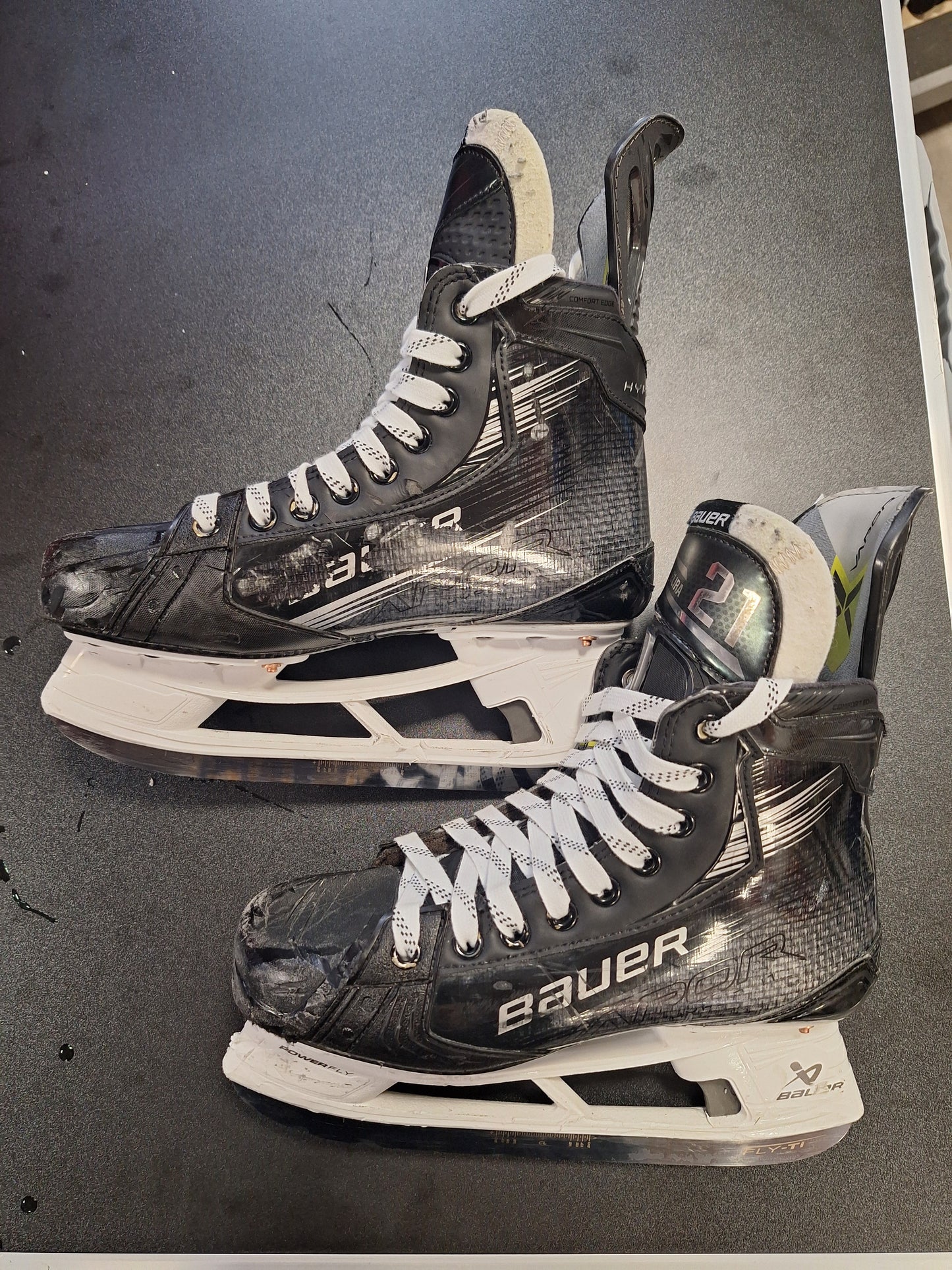 Bauer hyperlite koko 7 = 42