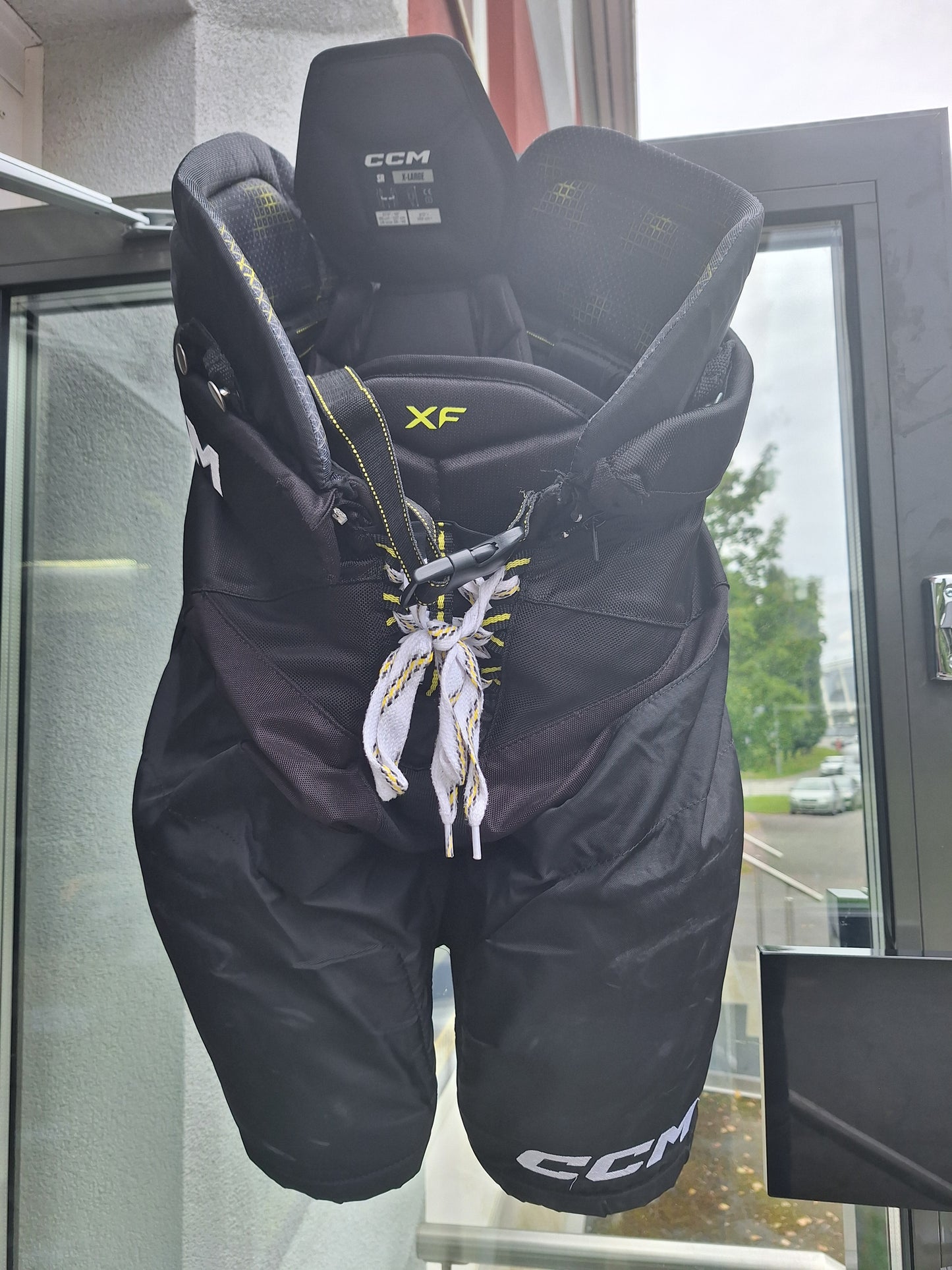 CCM XF Pro koko XL kunto hyvä