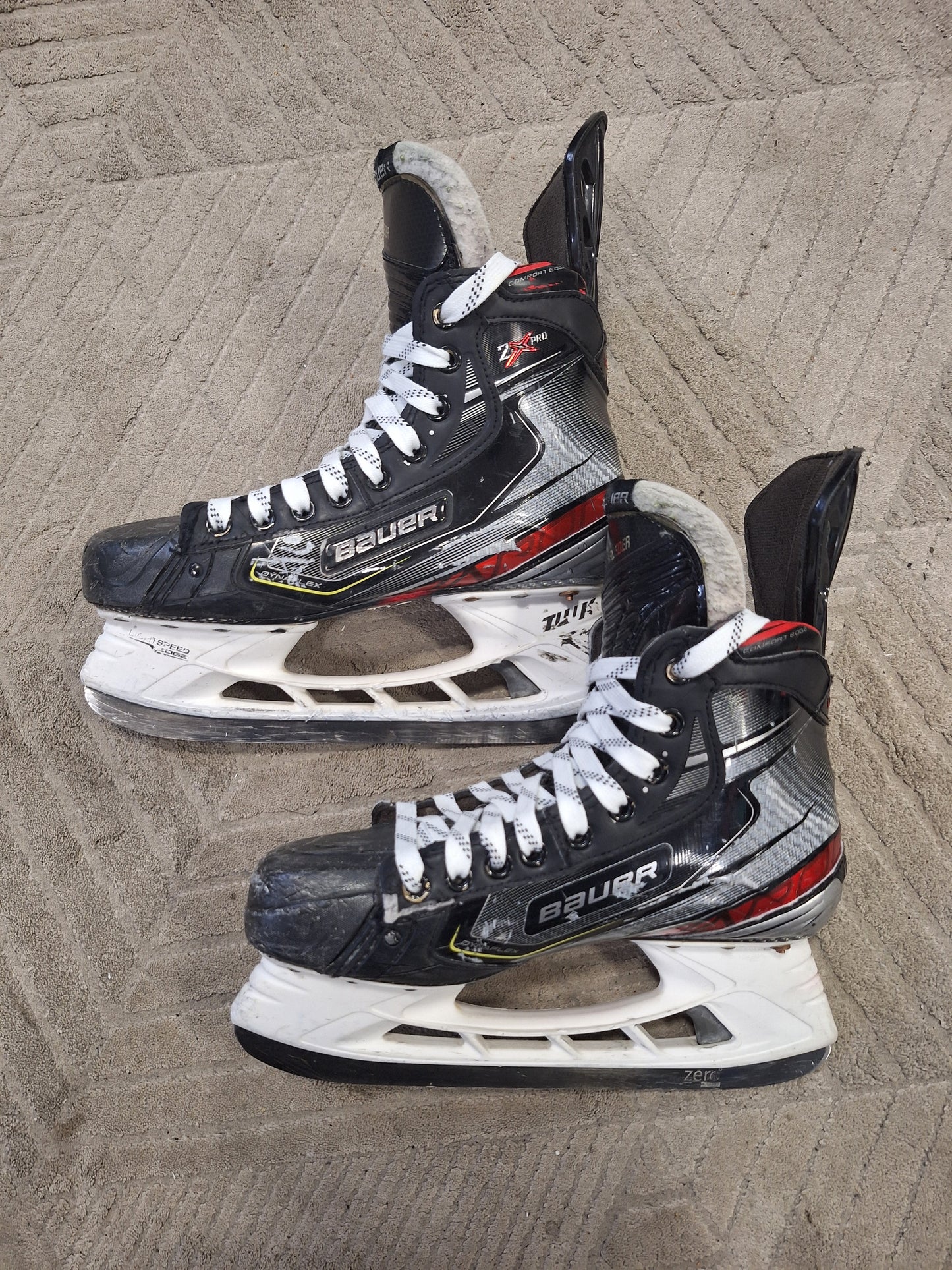 Bauer 2XPro koko 6=40.5 lesti D