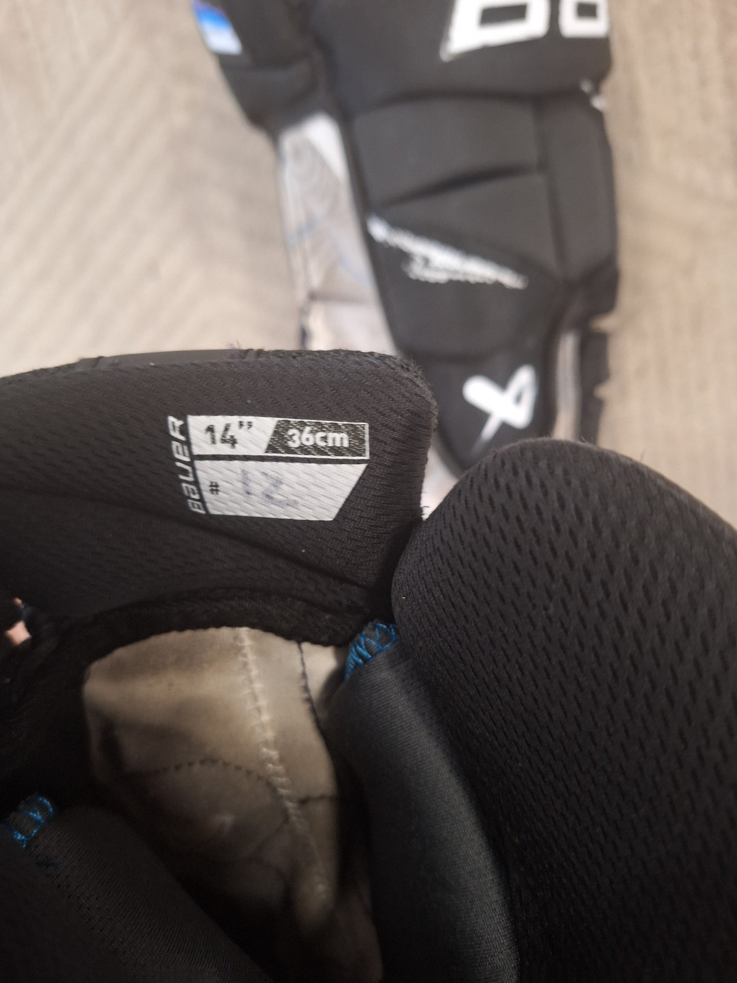 Bauer flylite koko 14" käytetty kunto ok
