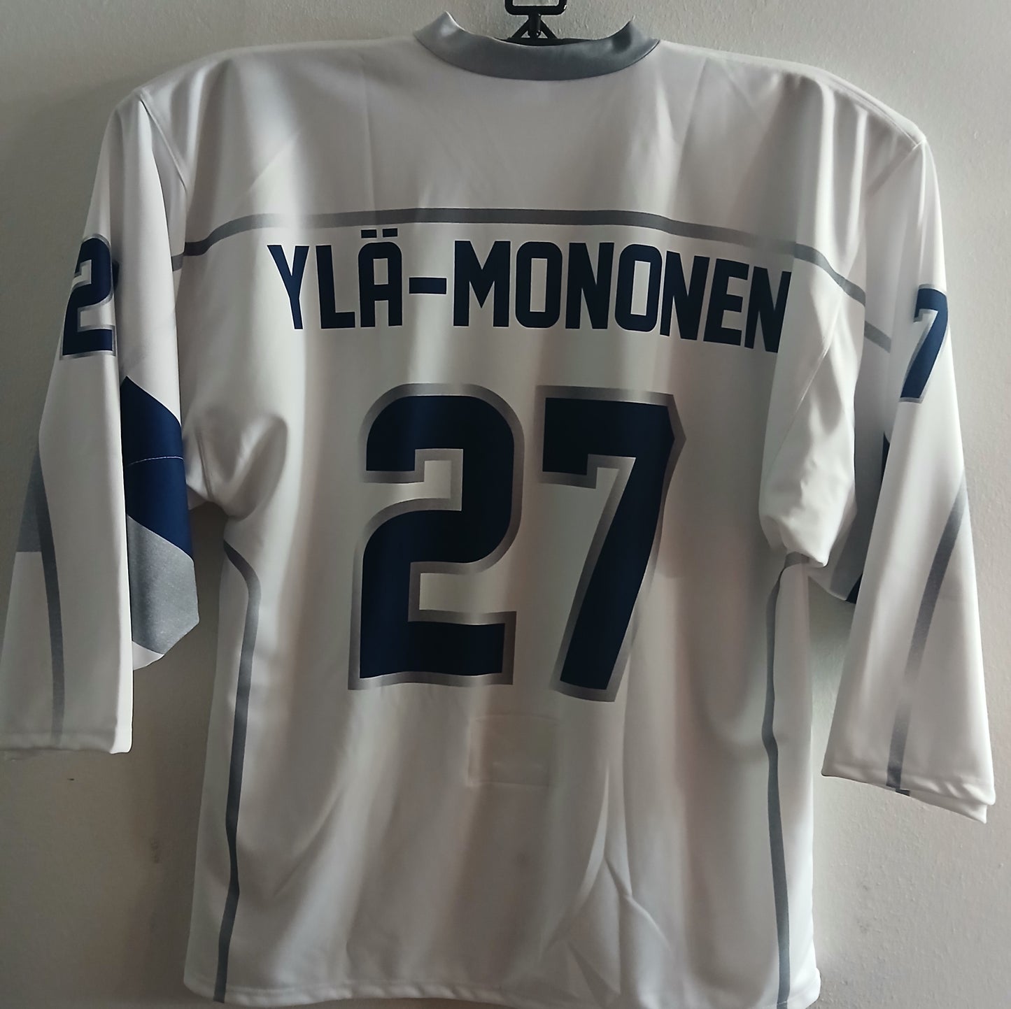 Espoo United paita. "Ylä-Mononen"