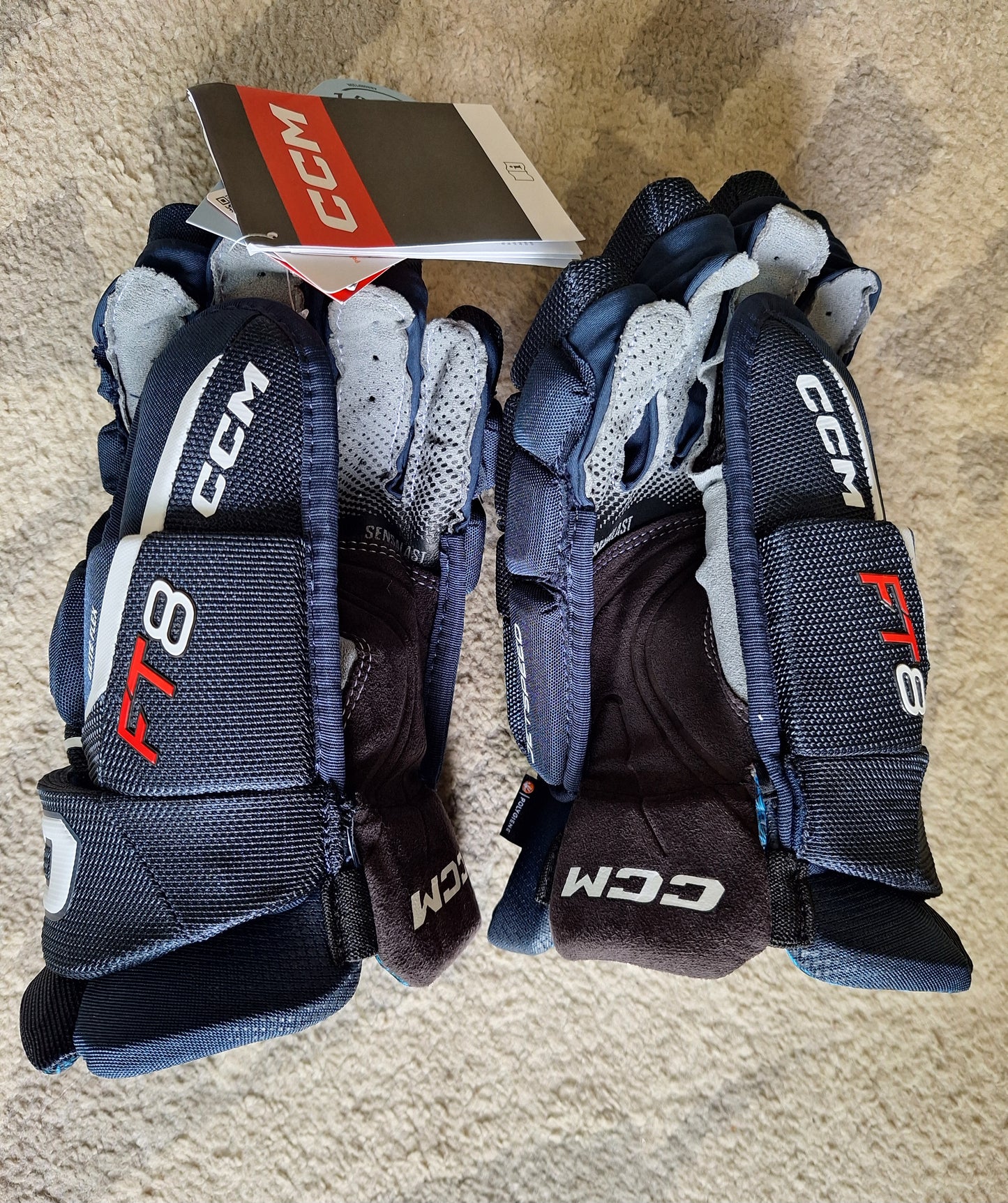 CCM FT8 navy koko 13